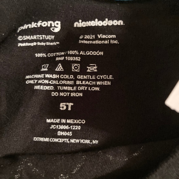 NWT Baby Shark Shorts & Graphic Tee Set - Picture 3 of 5